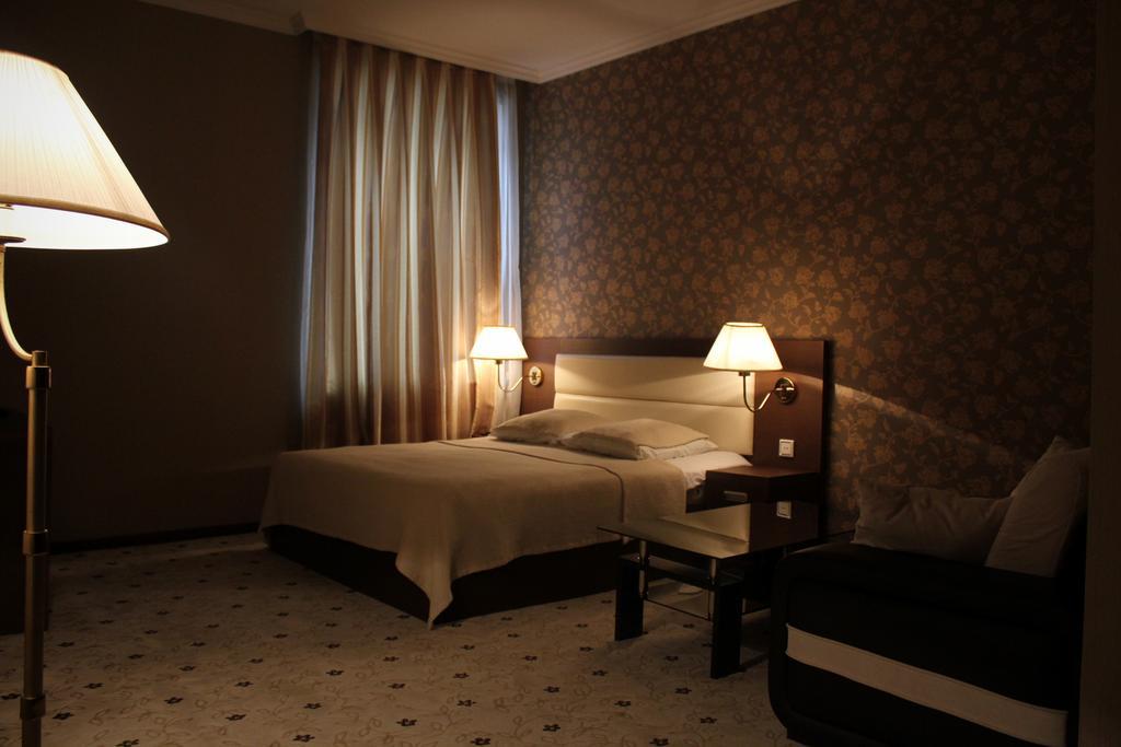 Hotel Empire クタイシ 部屋 写真